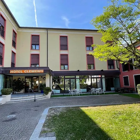 Hotel Clementi-2
